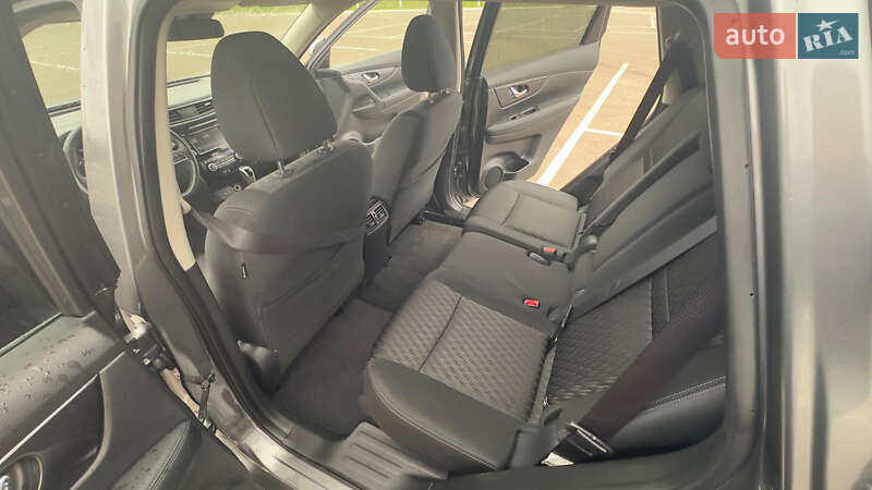 Внедорожник / Кроссовер Nissan Rogue 2019 в Житомире фото 9 Внедорожник / Кроссовер Nissan Rogue 2019 в Житомире