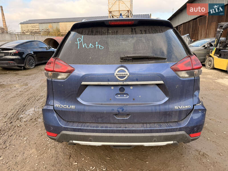 Внедорожник / Кроссовер Nissan Rogue 2019 в Ровно