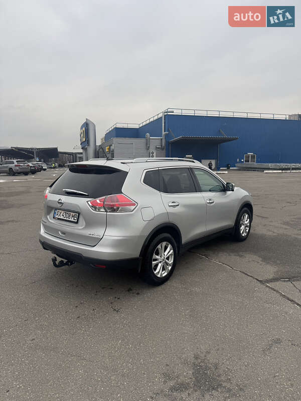 Внедорожник / Кроссовер Nissan Rogue 2016 в Киеве