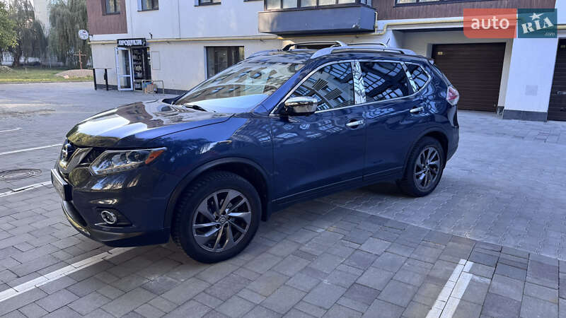 Внедорожник / Кроссовер Nissan Rogue 2016 в Ивано-Франковске