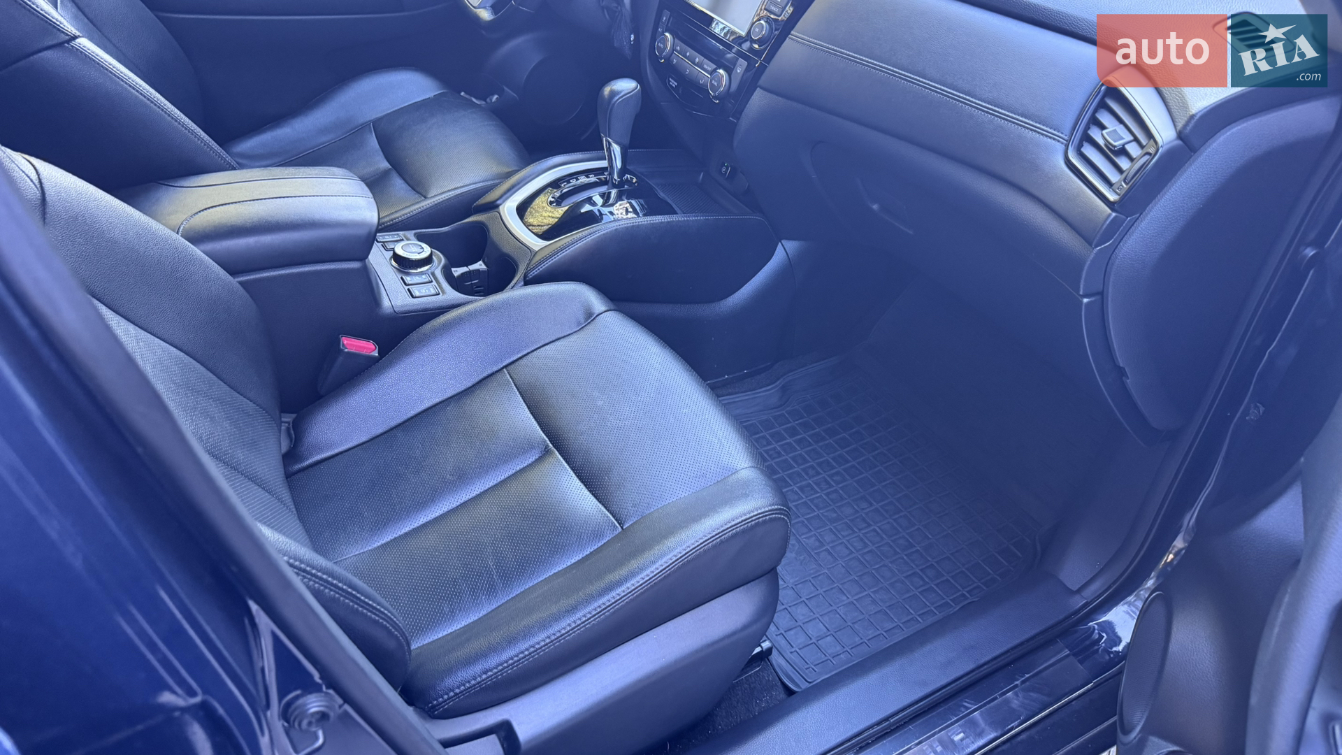 2016 Nissan Rogue - мініатюра 31