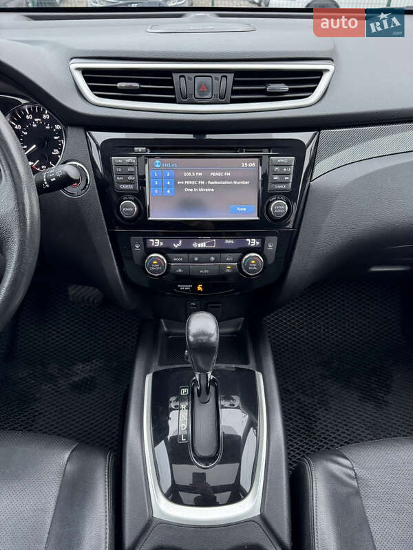 Внедорожник / Кроссовер Nissan Rogue 2015 в Киеве