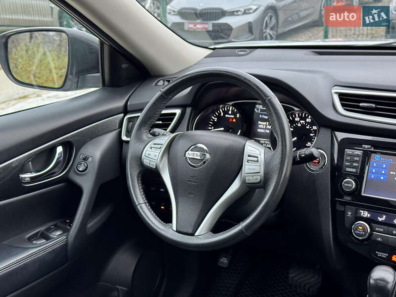 Внедорожник / Кроссовер Nissan Rogue 2015 в Киеве