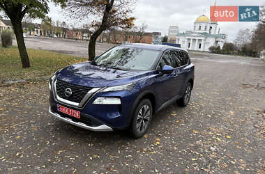 Позашляховик / Кросовер Nissan Rogue 2021 в Чугуєві