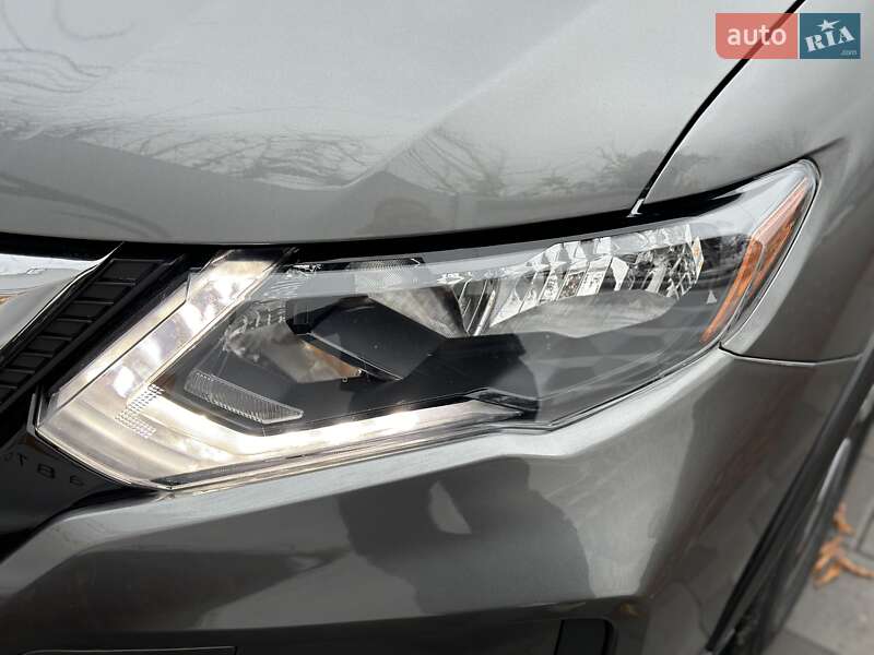 Внедорожник / Кроссовер Nissan Rogue 2019 в Киеве