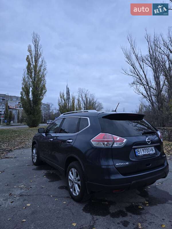 Внедорожник / Кроссовер Nissan Rogue 2015 в Кременчуге