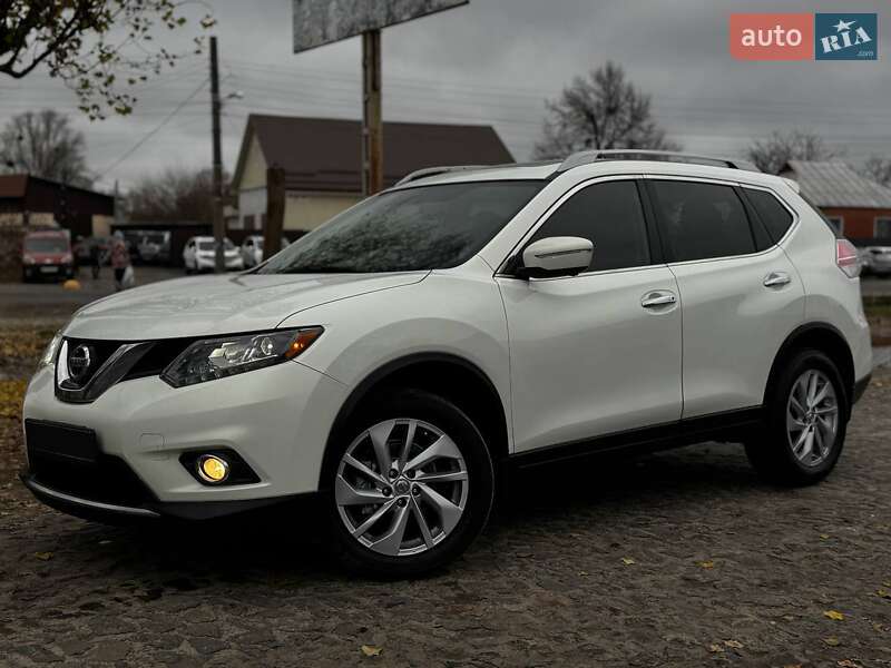 Внедорожник / Кроссовер Nissan Rogue 2015 в Ахтырке