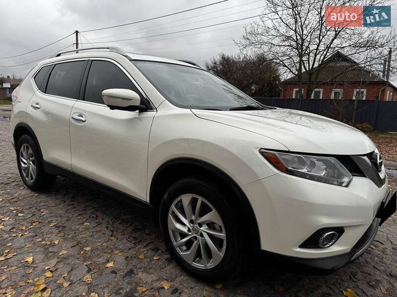 Внедорожник / Кроссовер Nissan Rogue 2015 в Ахтырке