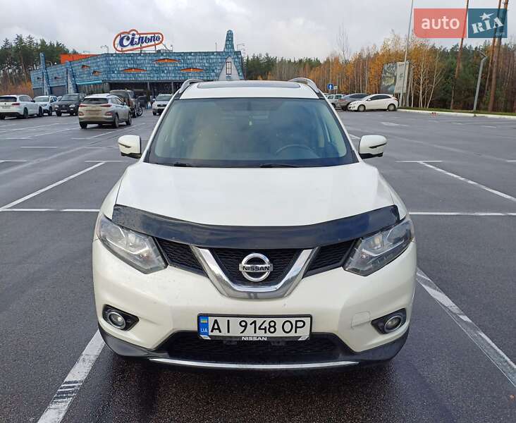 Внедорожник / Кроссовер Nissan Rogue 2016 в Киеве