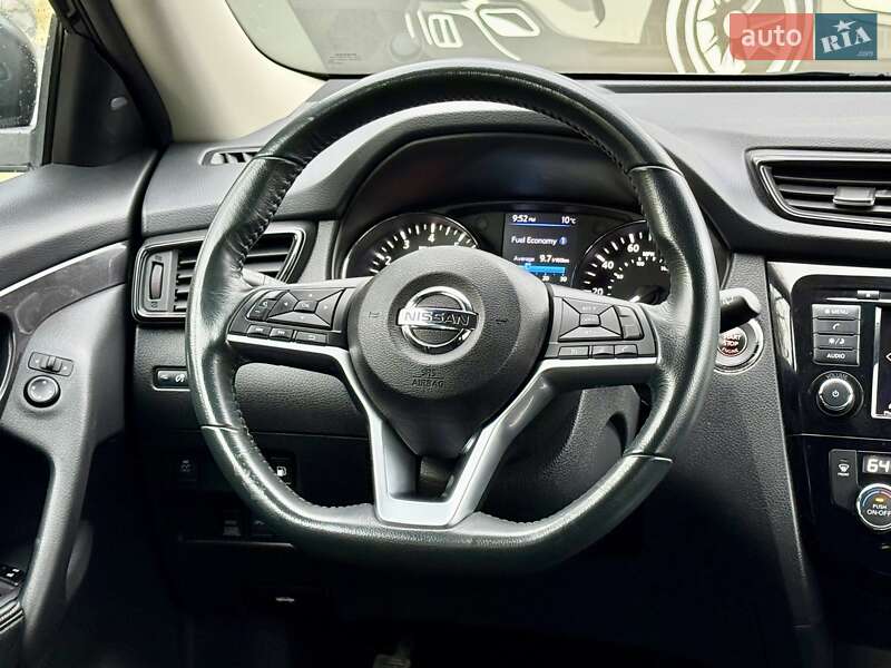 Позашляховик / Кросовер Nissan Rogue 2018 в Харкові