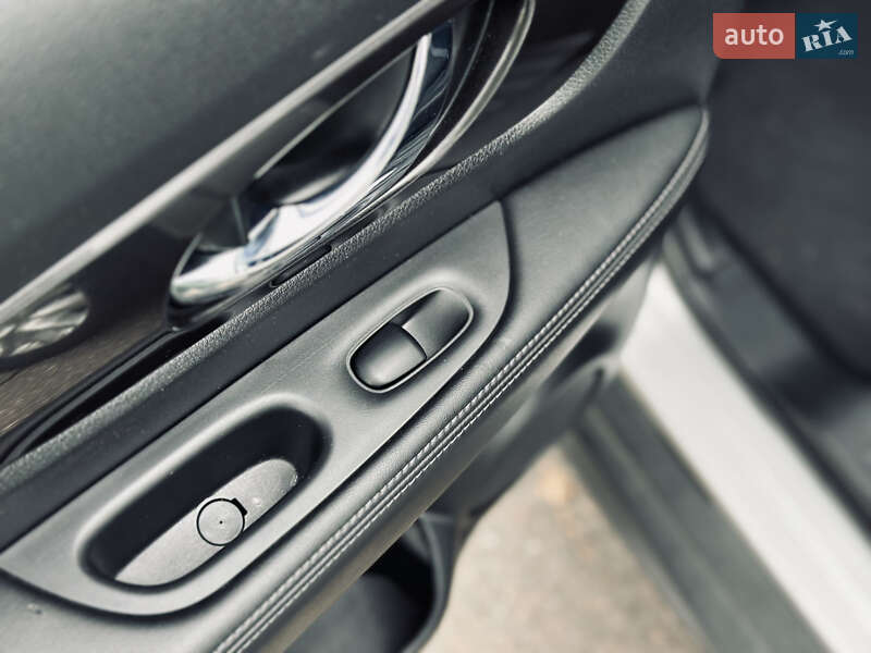 Позашляховик / Кросовер Nissan Rogue 2019 в Кременчуці