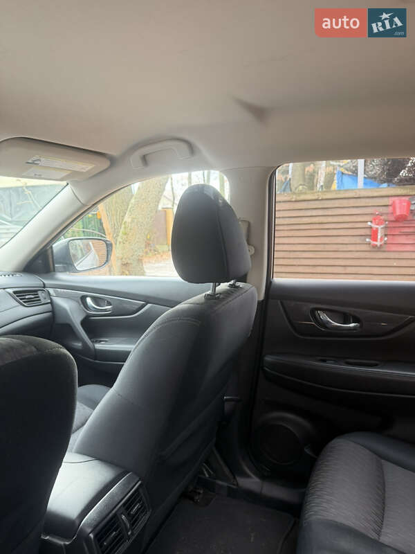 Внедорожник / Кроссовер Nissan Rogue 2016 в Киеве