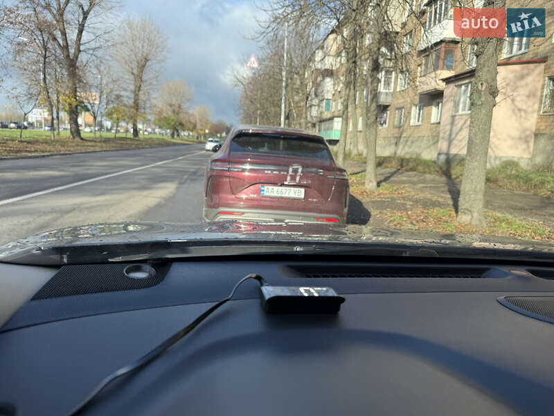 Внедорожник / Кроссовер Nissan Rogue 2016 в Киеве