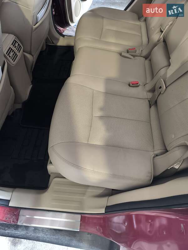 Позашляховик / Кросовер Nissan Rogue 2015 в Кременчуці