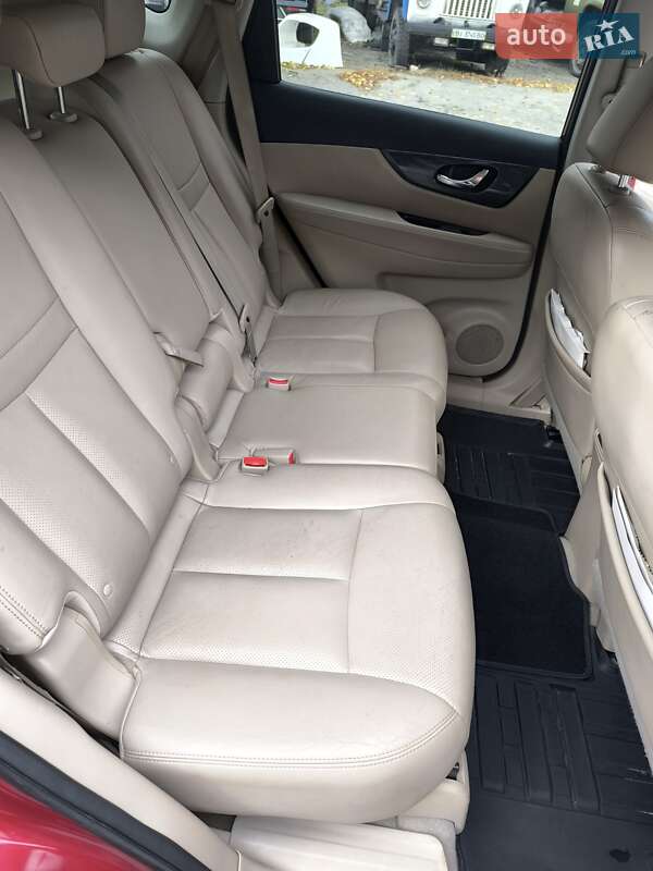 Позашляховик / Кросовер Nissan Rogue 2015 в Кременчуці