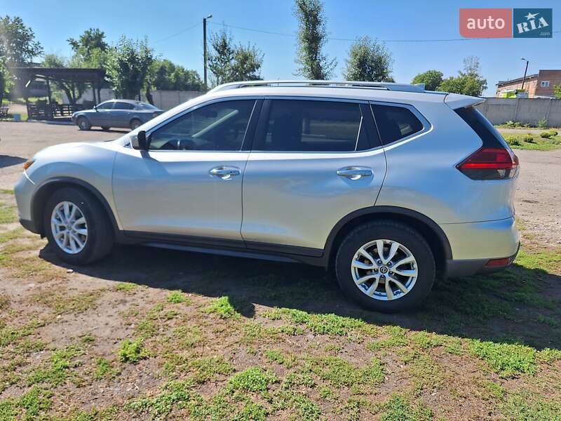 Внедорожник / Кроссовер Nissan Rogue 2017 в Зенькове фото 3 Внедорожник / Кроссовер Nissan Rogue 2017 в Зенькове