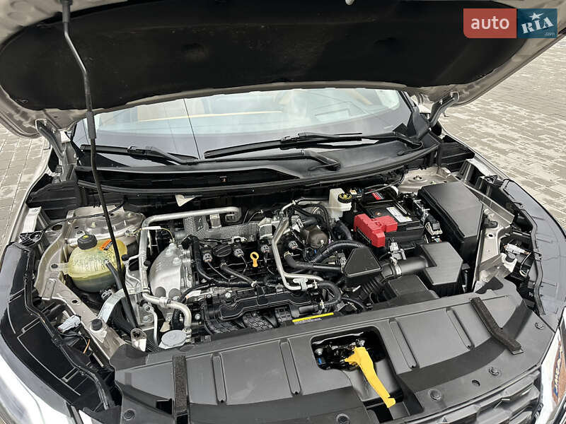 Внедорожник / Кроссовер Nissan Rogue 2021 в Львове