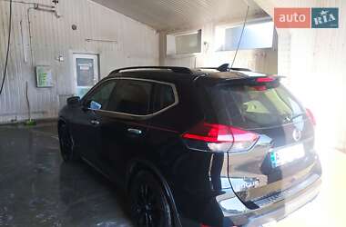 Внедорожник / Кроссовер Nissan Rogue 2017 в Ковеле