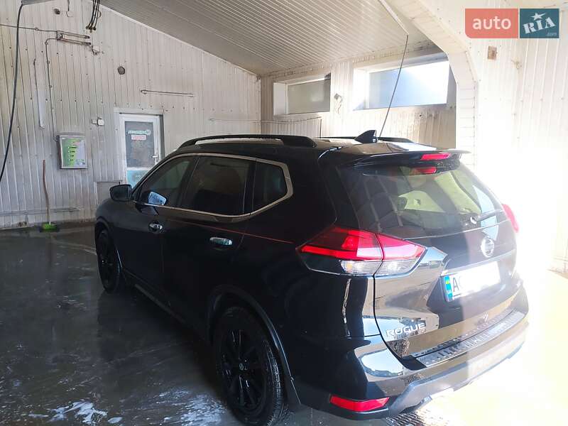 Внедорожник / Кроссовер Nissan Rogue 2017 в Ковеле