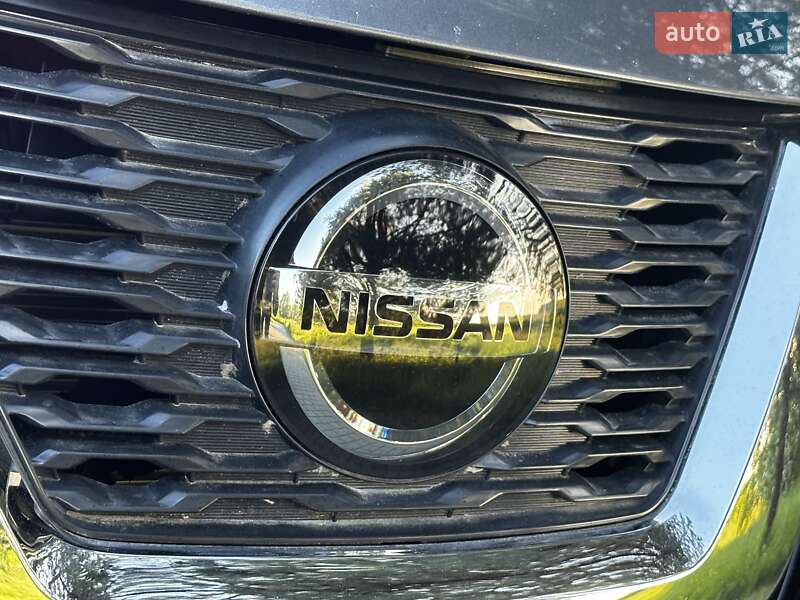 Внедорожник / Кроссовер Nissan Rogue 2019 в Дрогобыче