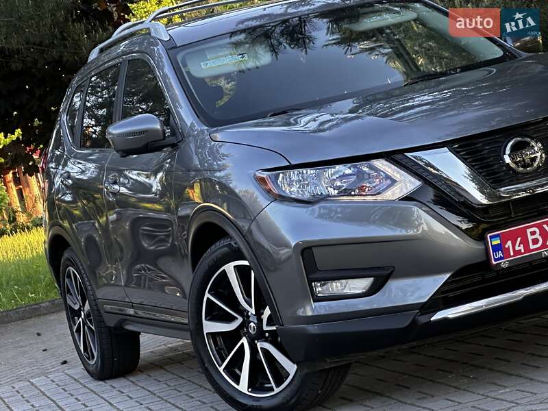 Внедорожник / Кроссовер Nissan Rogue 2019 в Дрогобыче
