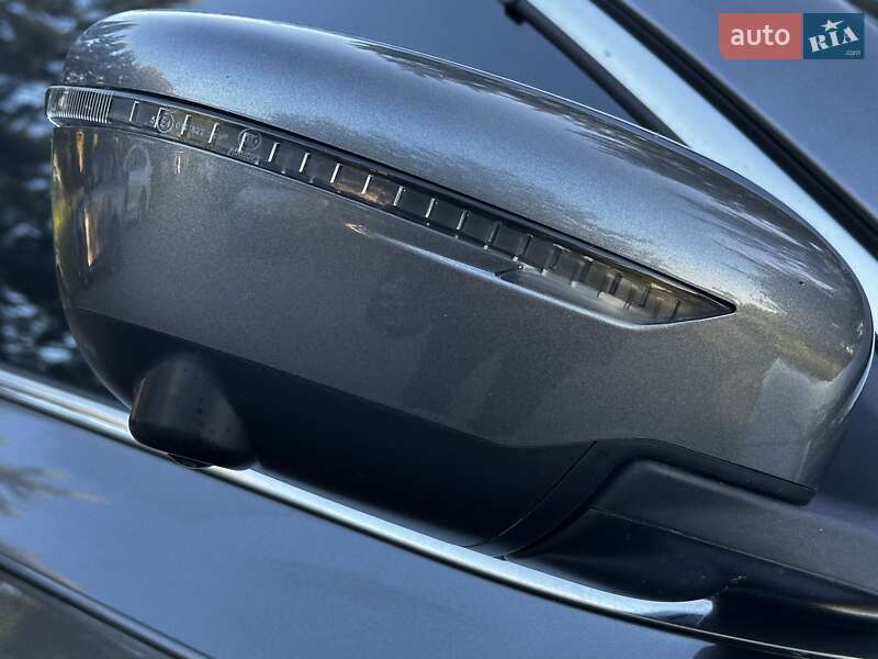 Внедорожник / Кроссовер Nissan Rogue 2019 в Дрогобыче