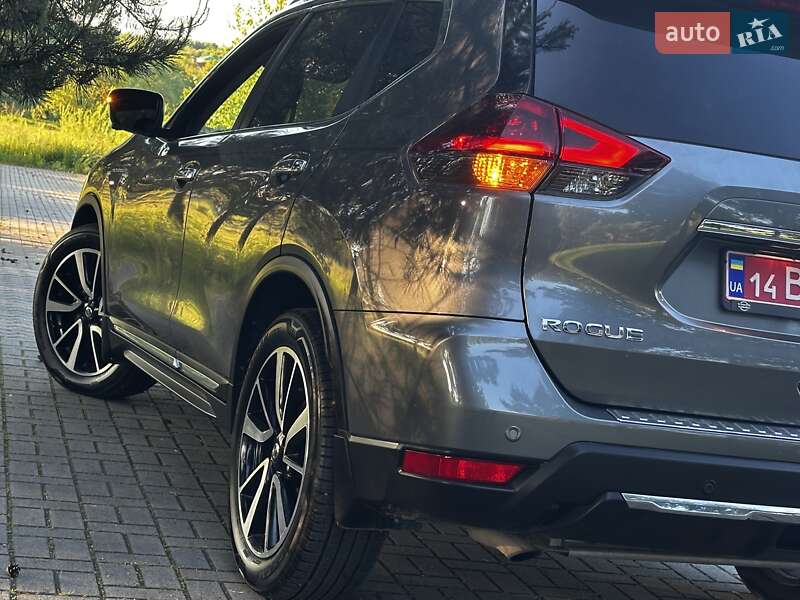Внедорожник / Кроссовер Nissan Rogue 2019 в Дрогобыче