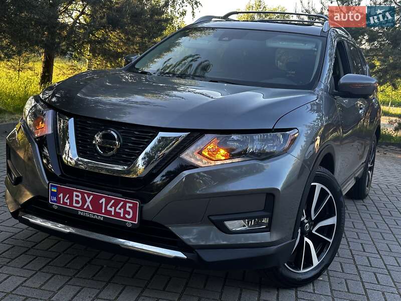 Внедорожник / Кроссовер Nissan Rogue 2019 в Дрогобыче