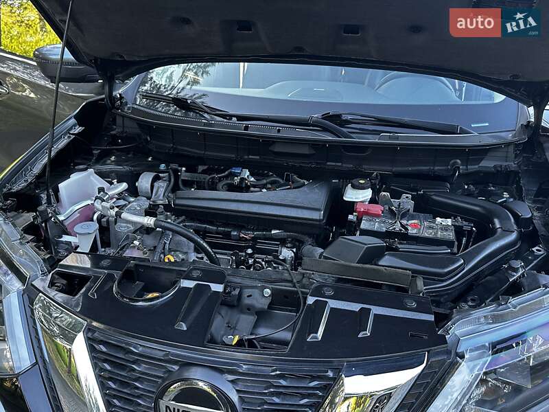 Внедорожник / Кроссовер Nissan Rogue 2019 в Дрогобыче