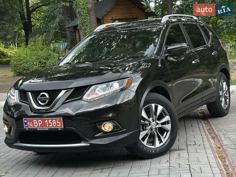 Внедорожник / Кроссовер Nissan Rogue 2015 в Дрогобыче
