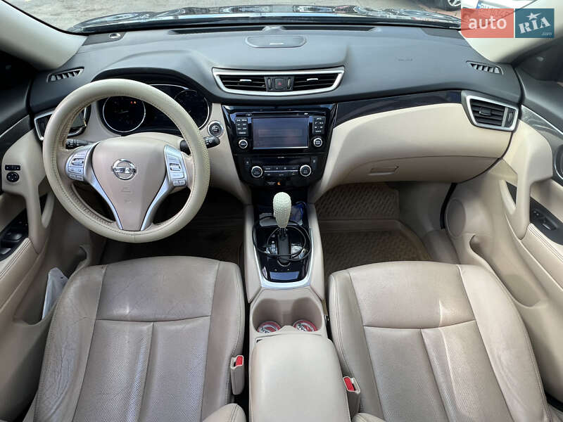 Позашляховик / Кросовер Nissan Rogue 2014 в Одесі