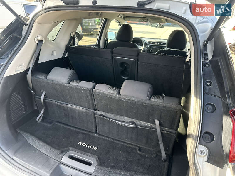 Позашляховик / Кросовер Nissan Rogue 2017 в Львові фото 13 Позашляховик / Кросовер Nissan Rogue 2017 в Львові