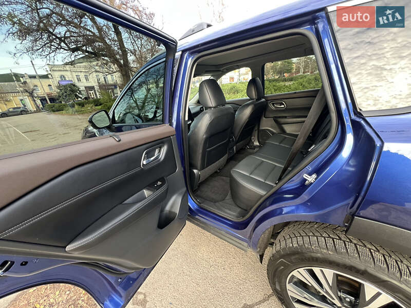 Внедорожник / Кроссовер Nissan Rogue 2021 в Белой Церкви