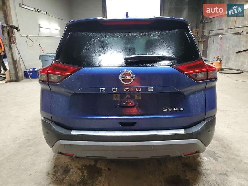 Внедорожник / Кроссовер Nissan Rogue 2021 в Киеве