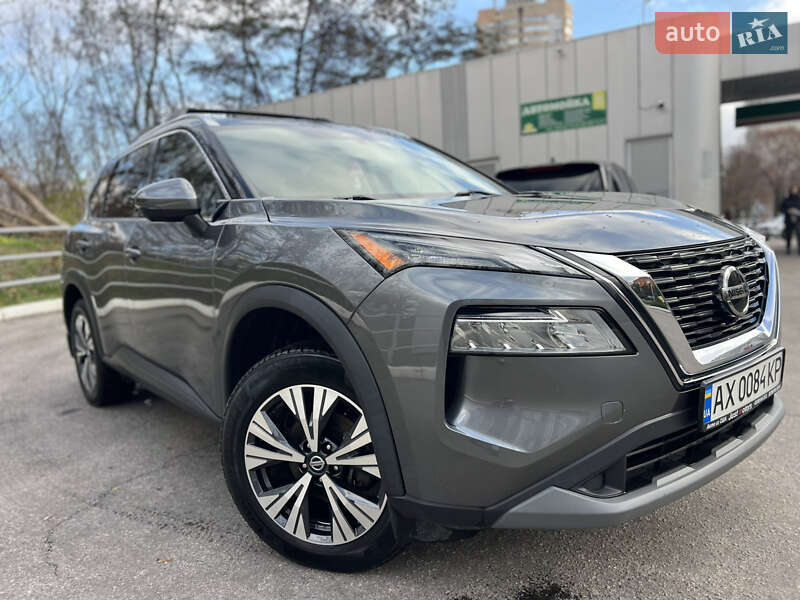 Внедорожник / Кроссовер Nissan Rogue 2021 в Харькове