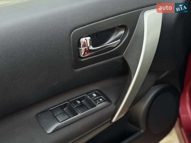 Внедорожник / Кроссовер Nissan Rogue 2015 в Сарнах фото 31 Внедорожник / Кроссовер Nissan Rogue 2015 в Сарнах