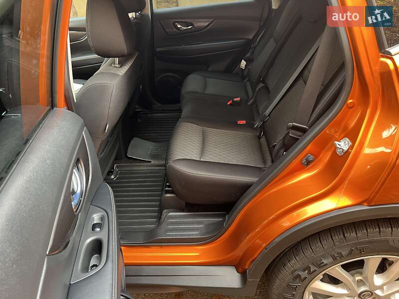 Внедорожник / Кроссовер Nissan Rogue 2018 в Днепре