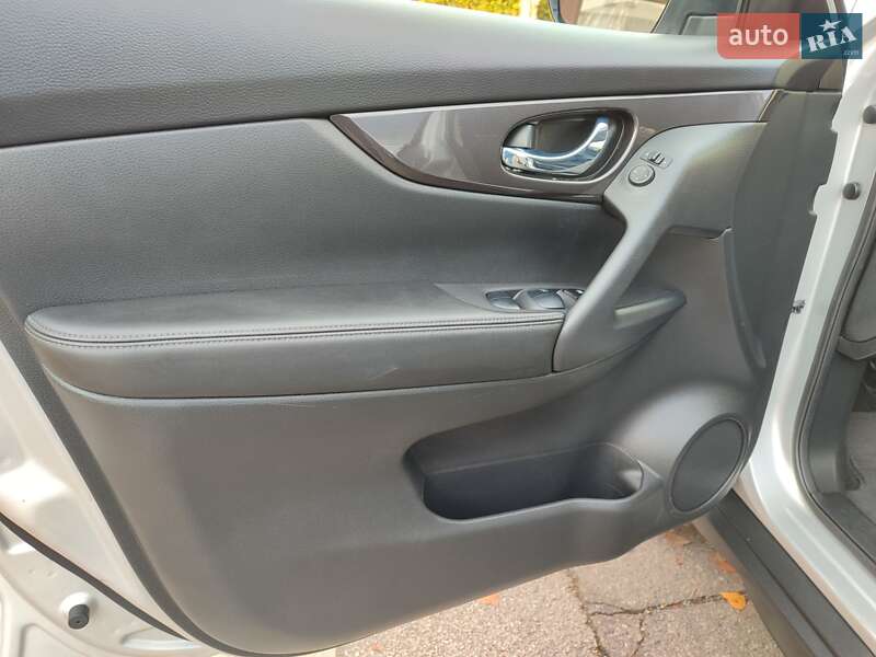Внедорожник / Кроссовер Nissan Rogue 2019 в Днепре фото 13 Внедорожник / Кроссовер Nissan Rogue 2019 в Днепре