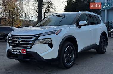 Позашляховик / Кросовер Nissan Rogue 2023 в Києві