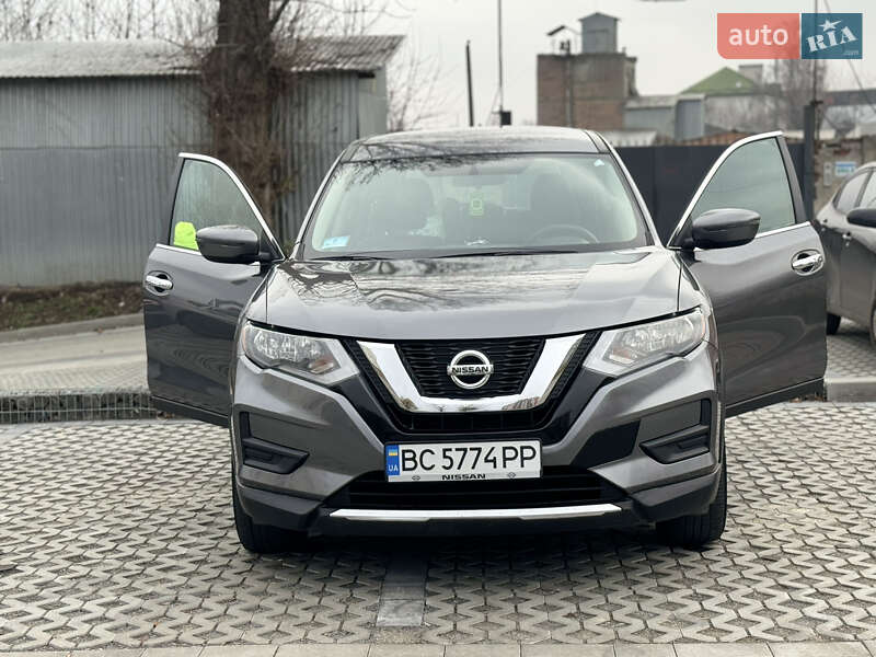 Внедорожник / Кроссовер Nissan Rogue 2017 в Львове фото Внедорожник / Кроссовер Nissan Rogue 2017 в Львове