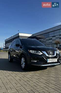 Позашляховик / Кросовер Nissan Rogue 2016 в Черкасах