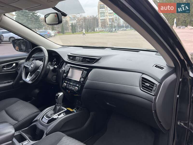 Внедорожник / Кроссовер Nissan Rogue 2017 в Ровно фото 11 Внедорожник / Кроссовер Nissan Rogue 2017 в Ровно