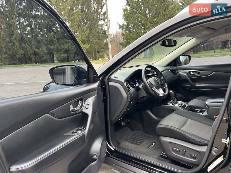 Внедорожник / Кроссовер Nissan Rogue 2017 в Ровно фото 19 Внедорожник / Кроссовер Nissan Rogue 2017 в Ровно