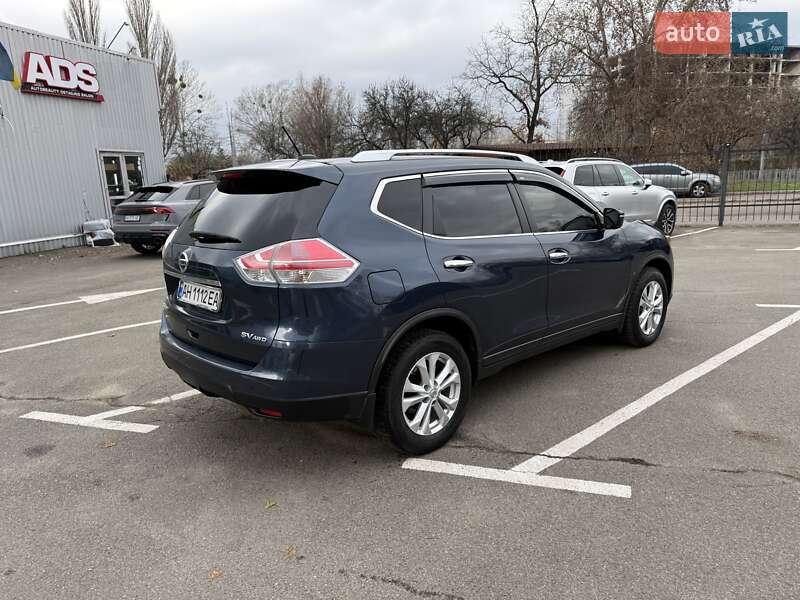 Позашляховик / Кросовер Nissan Rogue 2015 в Києві