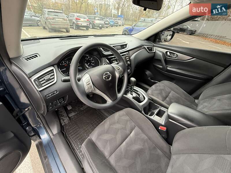 Позашляховик / Кросовер Nissan Rogue 2015 в Києві