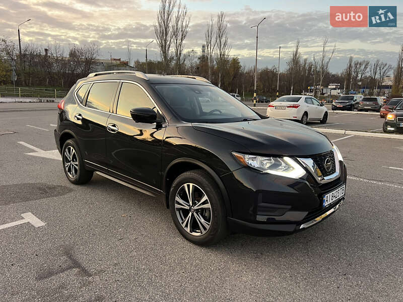 Позашляховик / Кросовер Nissan Rogue 2019 в Києві