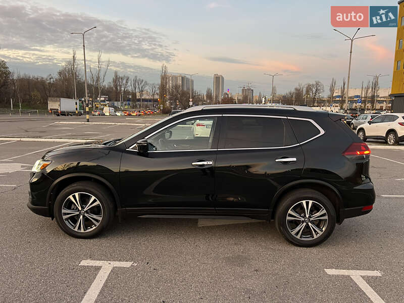 Позашляховик / Кросовер Nissan Rogue 2019 в Києві