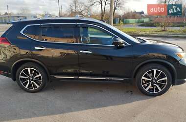Позашляховик / Кросовер Nissan Rogue 2017 в Полтаві