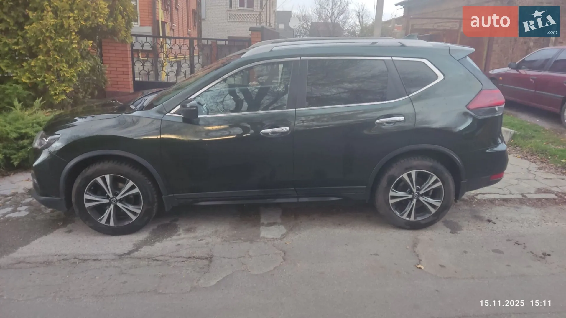 2019 Nissan Rogue - мініатюра 2