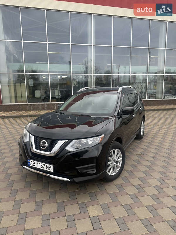 Внедорожник / Кроссовер Nissan Rogue 2020 в Гайсине